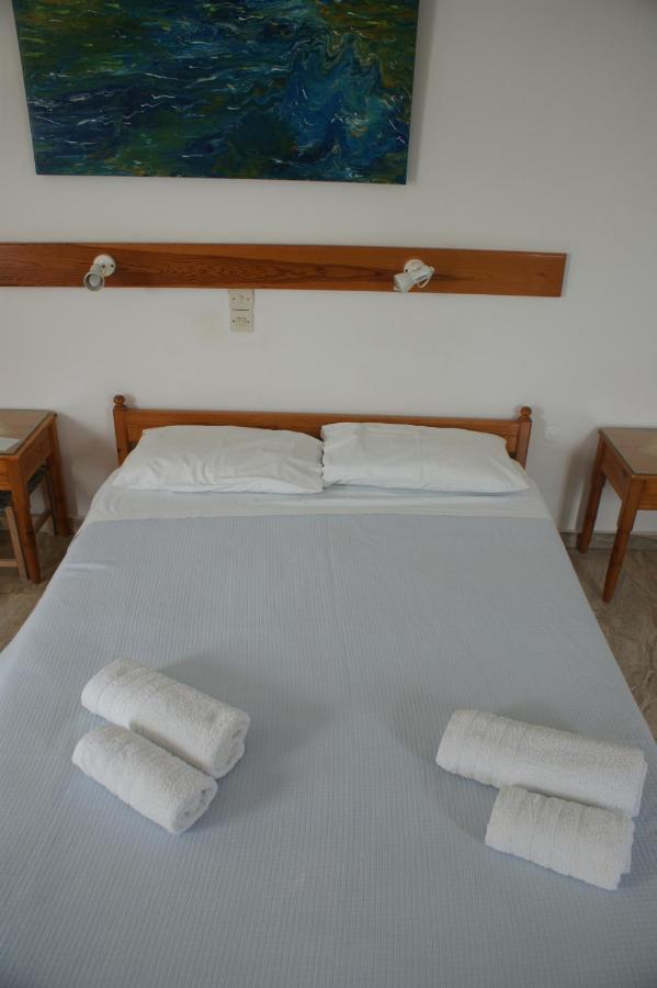 פארוס Hotel Eleftheria מראה חיצוני תמונה