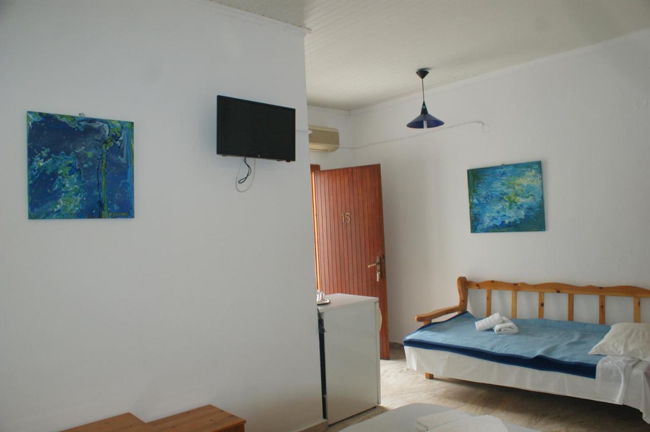 פארוס Hotel Eleftheria מראה חיצוני תמונה