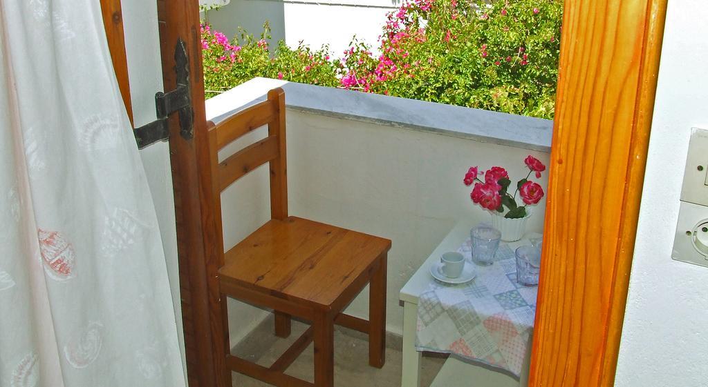 פארוס Hotel Eleftheria מראה חיצוני תמונה